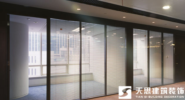 <a href=http://www.fsyxljs.cn/ target=_blank class=infotextkey>合肥辦公室裝修</a>玻璃