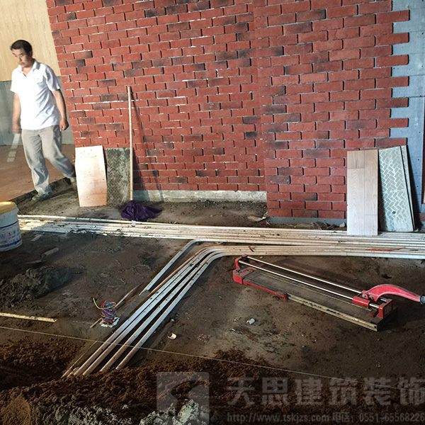 施工團(tuán)隊水電處理